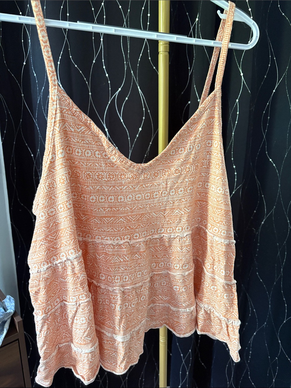 XXL “vintage” American Eagle Peach V-Neck Spaghetti Strap Cami